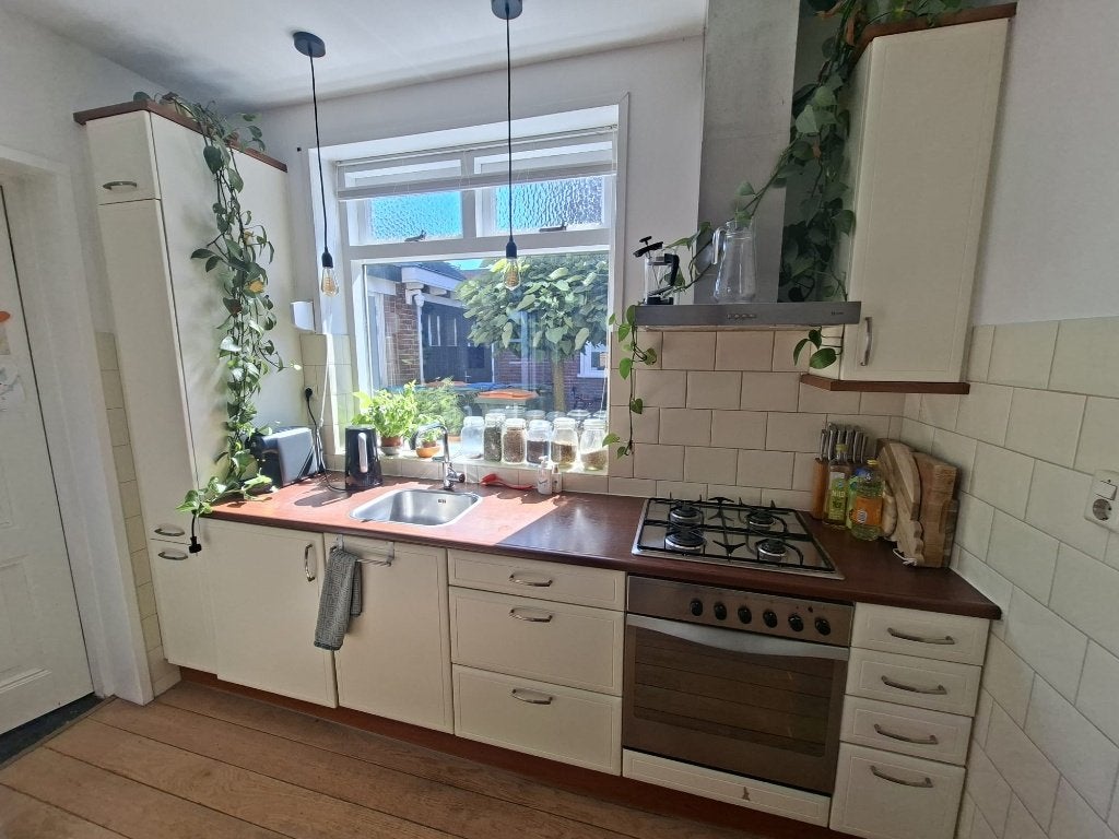 Volledige keuken - zelf te demonteren, Huis en Inrichting, Keuken | Complete keukens, Ophalen, Gebruikt, Crème