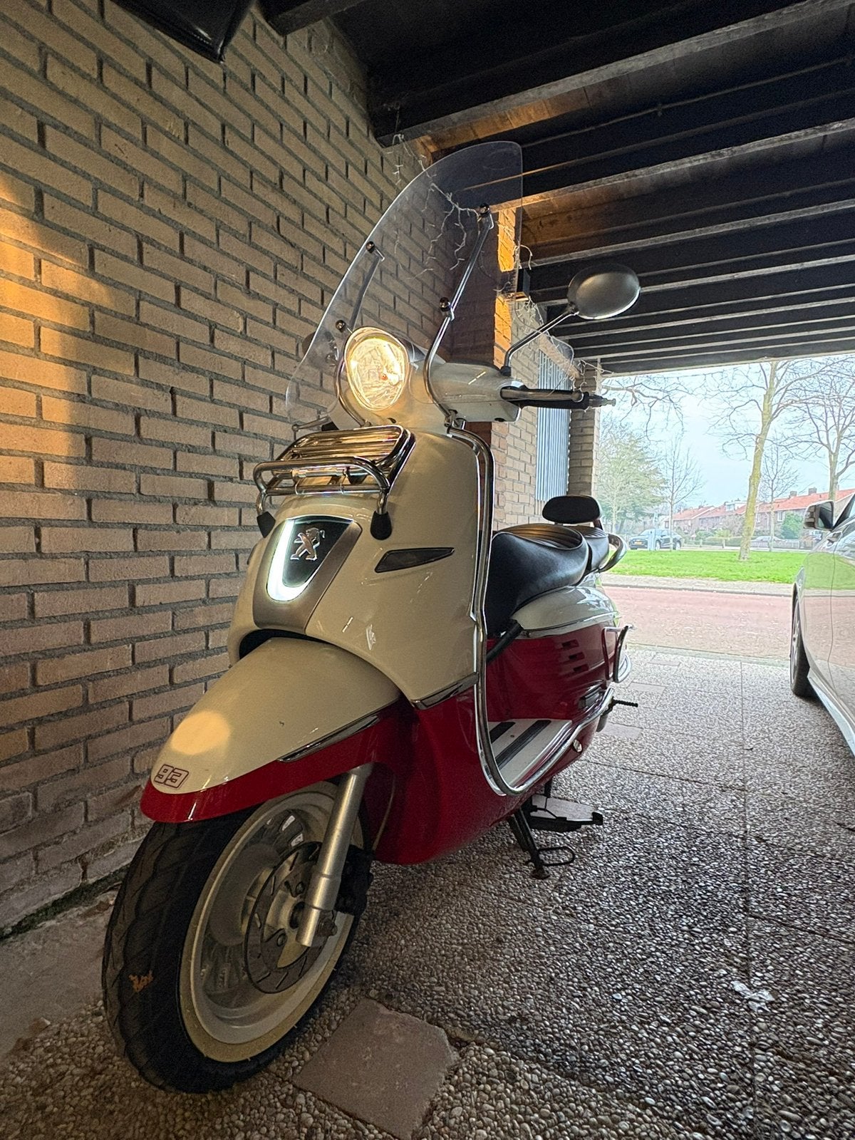 Peugeot Django snor 25 kmh, Fietsen en Brommers, Ophalen, Gebruikt, Overige modellen, Benzine