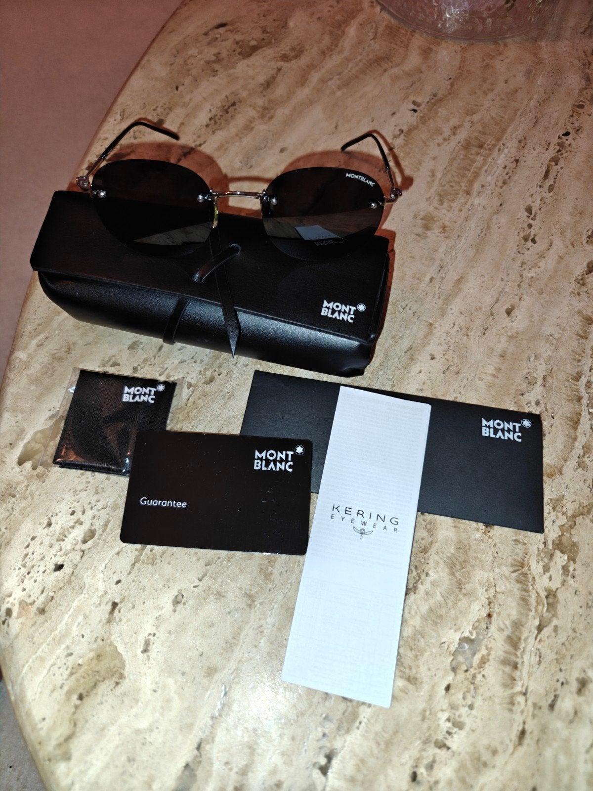 Montblanc Zonnebril - Zo goed als nieuw, Sieraden, Tassen en Uiterlijk, Overige merken, Zonnebril, Zwart, Ophalen of Verzenden