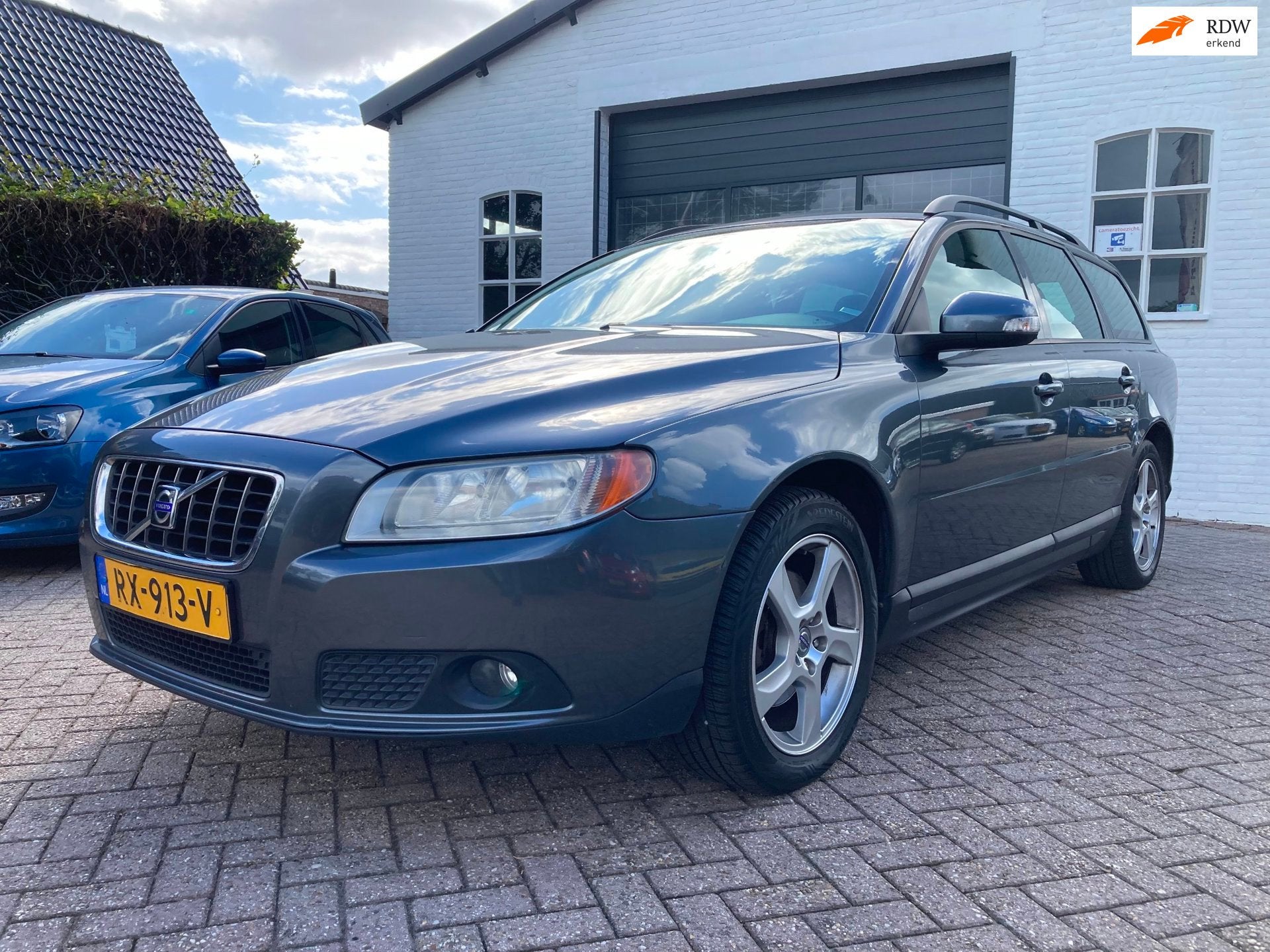 Volvo V70 2.0 Kinetic Bj 2008, Cruise, Clima, PDC, APK TOT 0, Auto's, Gebruikt, Leder en Stof, V70, Handgeschakeld
