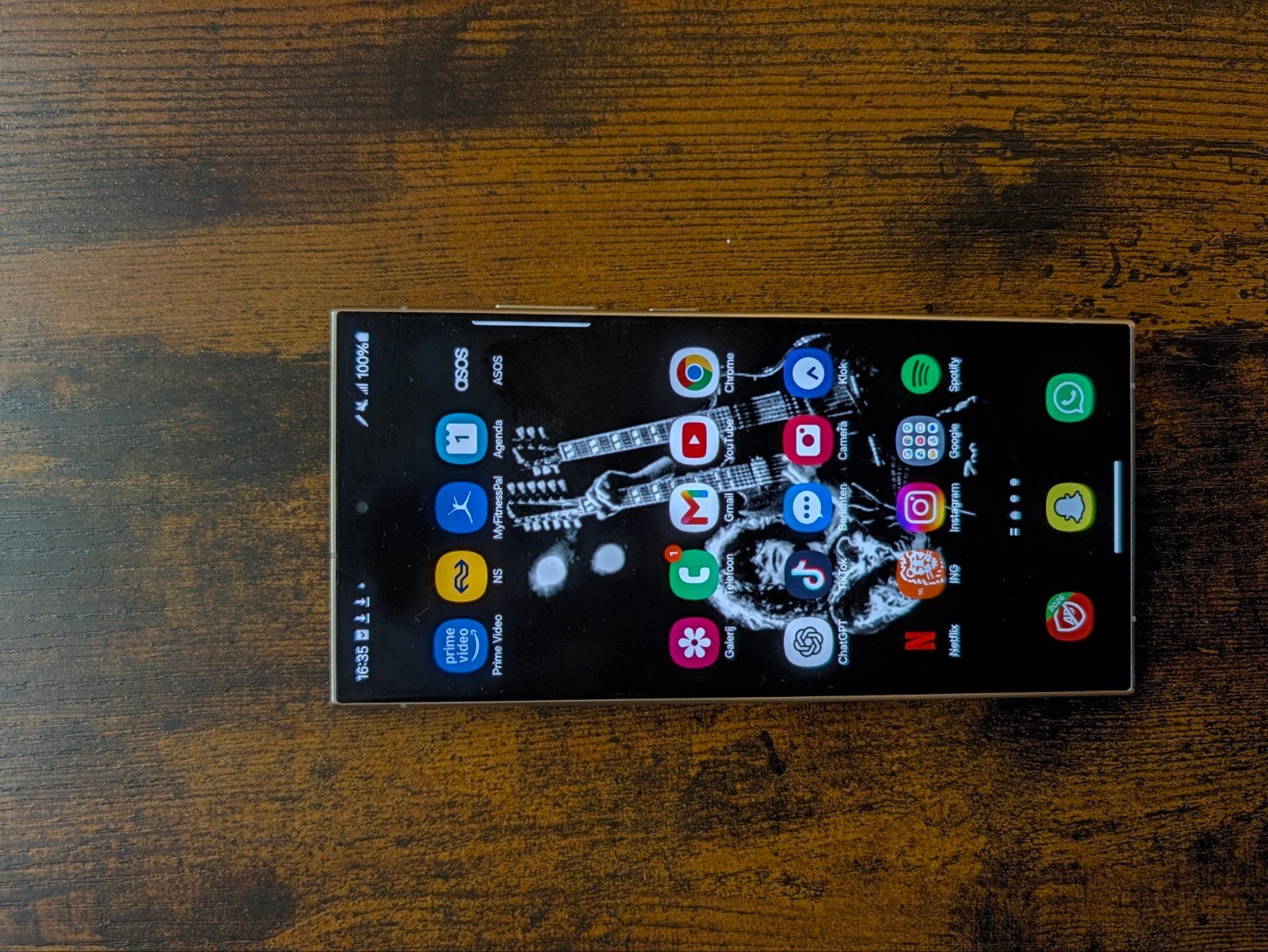 Foto 4 van Samsung Galaxy S24 Ultra 256GB Paars - Zo goed als nieuw