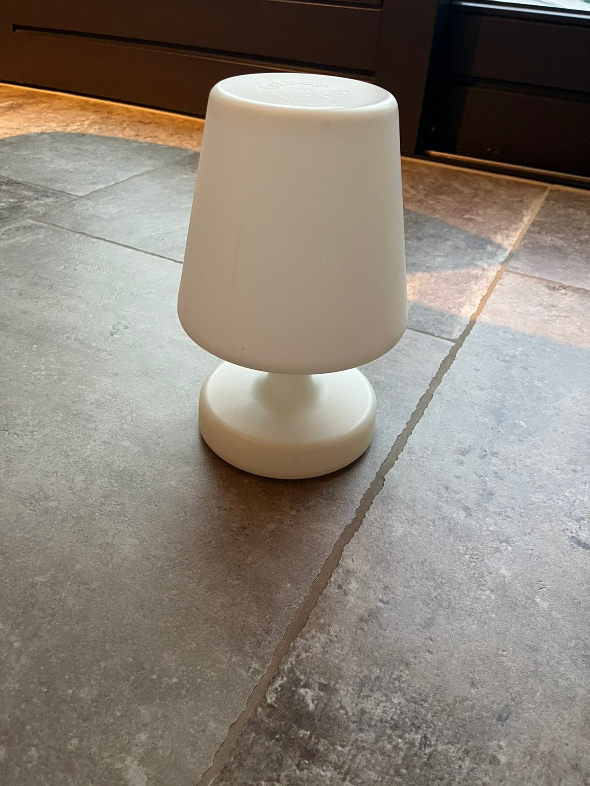 Oplaadbaar Fatboy lampje met 3 verschillende kapjes, Ophalen of Verzenden, Zo goed als nieuw, Minder dan 50 cm