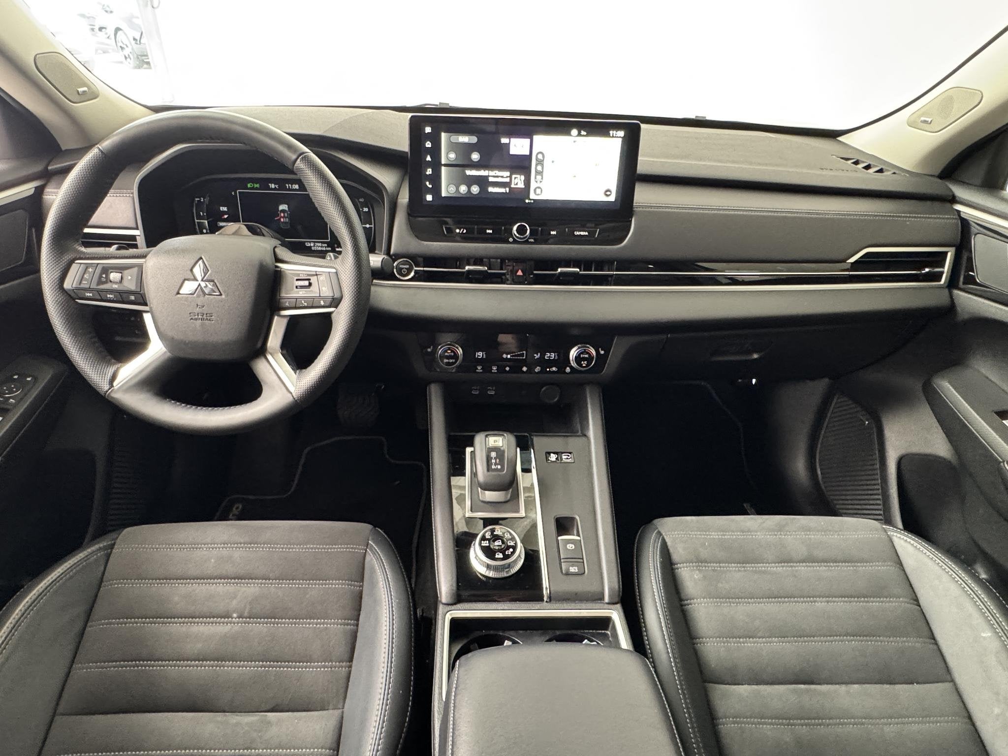 Mitsubishi Outlander 2.4 PHEV Business Edition | Navigatie |, Automaat, Met garantie (alle), Bedrijf, Vierwielaandrijving