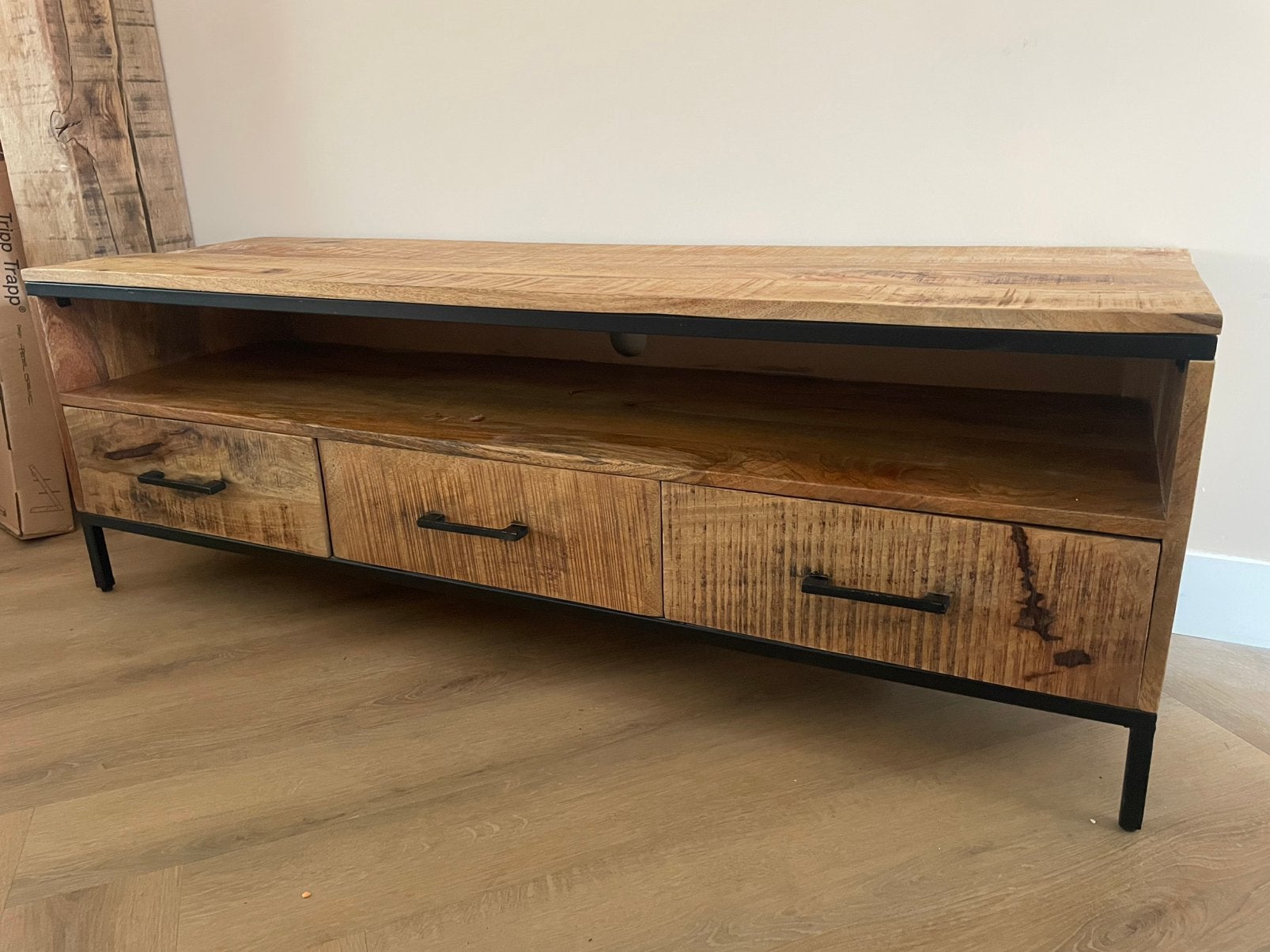 Tv kast mango hout, Ophalen, 100 tot 150 cm, Zo goed als nieuw, Minder dan 100 cm