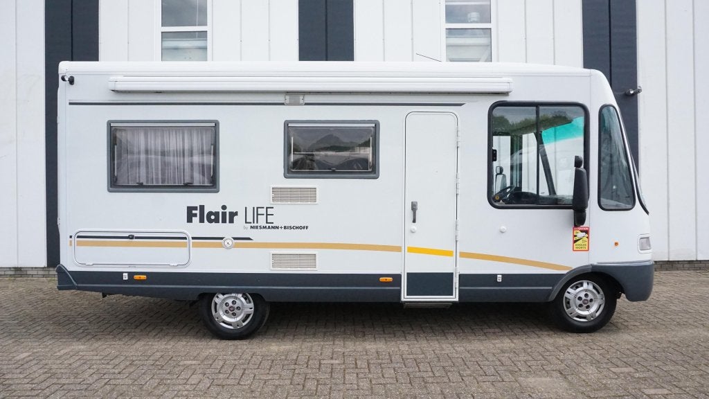 Caravans And Camping Flair