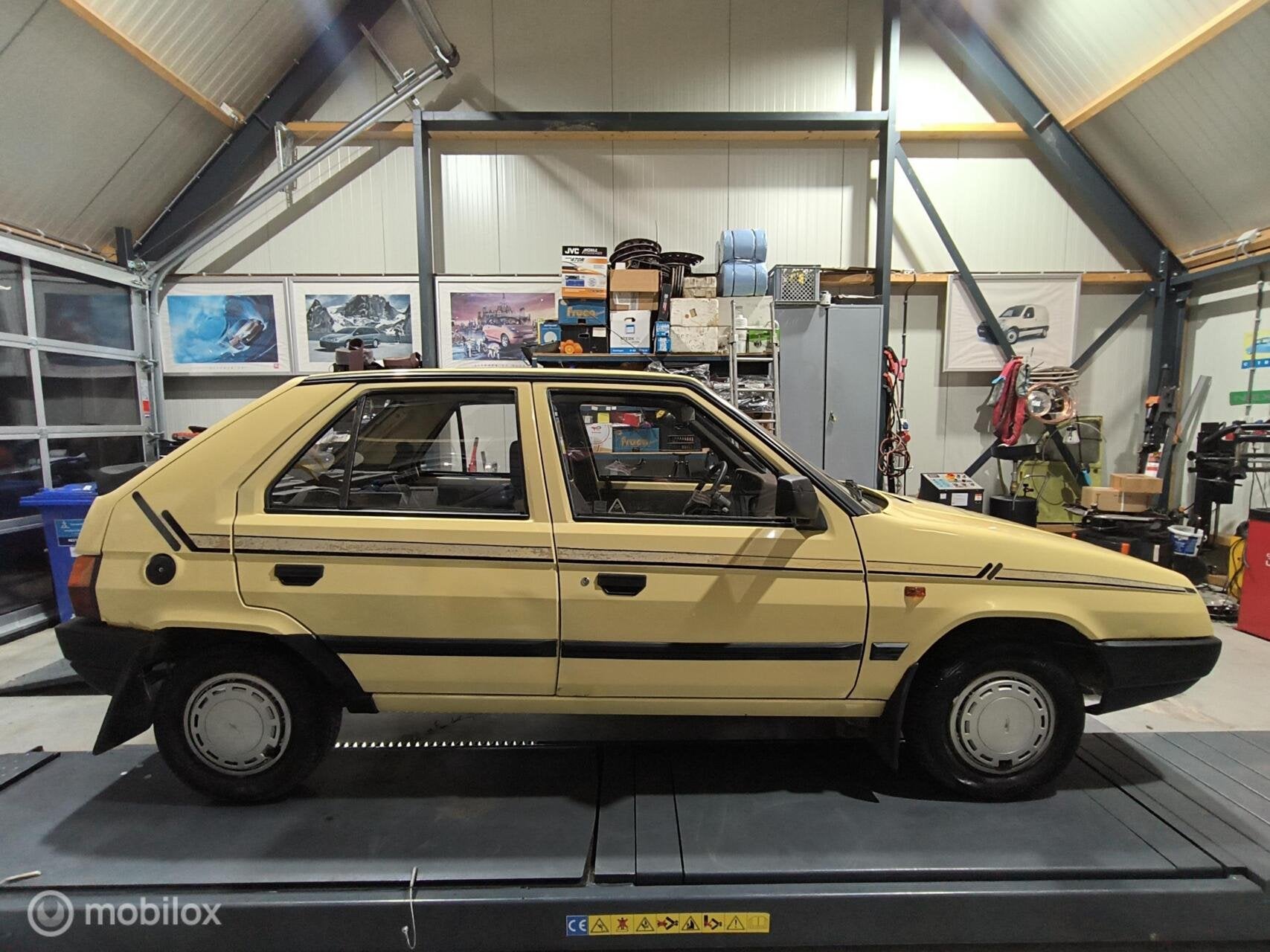 Skoda Favorit 1.3 L | oldtimer | uniek | 136l, foto 4