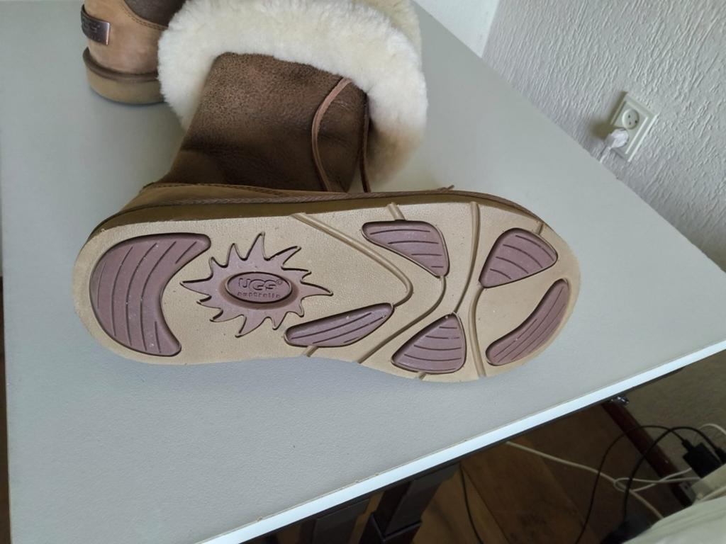 Uggs dames schoenen 1 - 2 - 3 paar mt 38 (per paar of samen), Ophalen, Zwart, Uggs, Gedragen