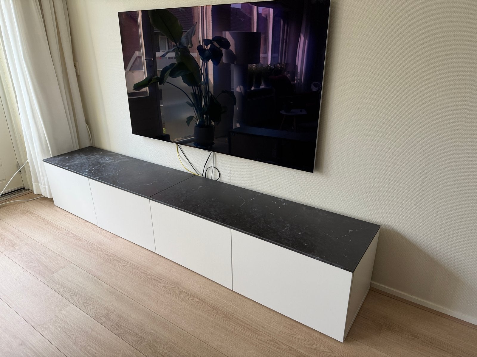 IKEA BESTÅ TV-meubel wit 240 cm – marmerlook bovenblad, Ophalen, Zo goed als nieuw, 200 cm of meer, Minder dan 100 cm