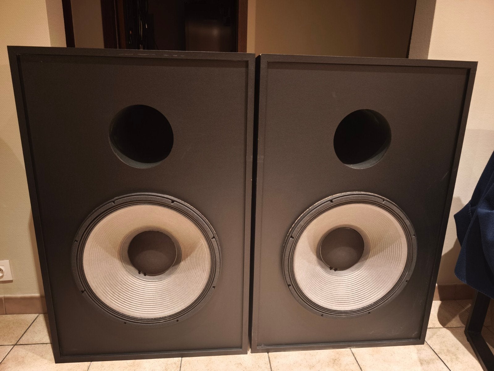 jbl 4645c - 18" - 800w aes - 20hz-500hz -, Ophalen of Verzenden