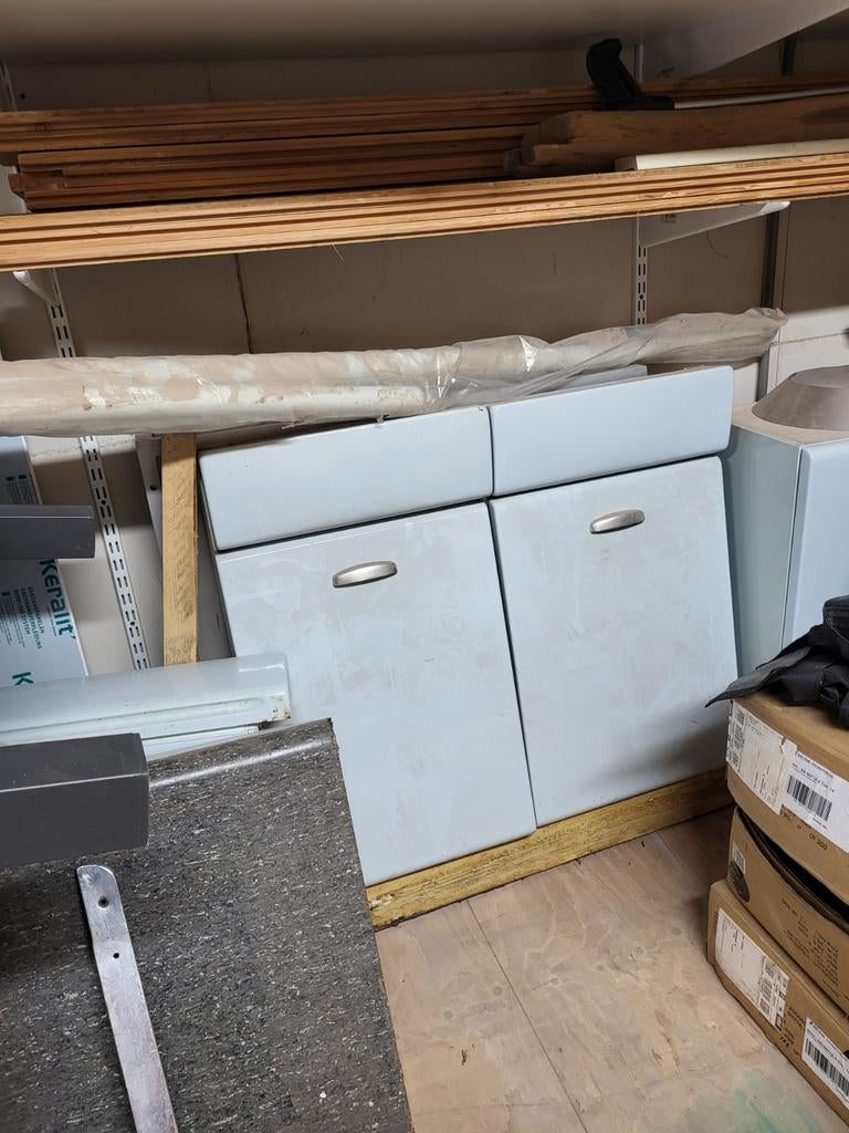 Te koop diverse elementen van de Raymond Loewy keuken, Ophalen