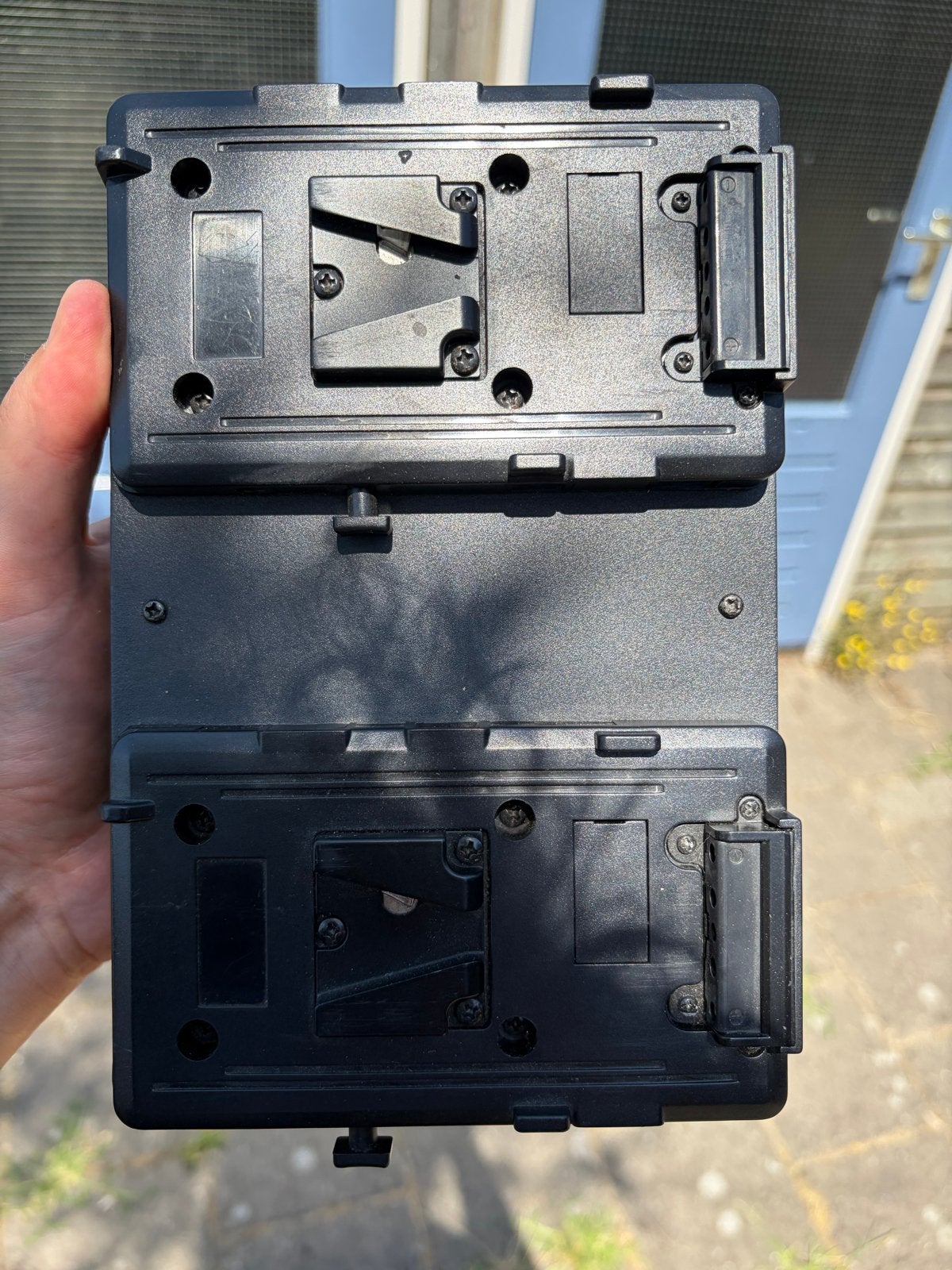 PRO-X GP-2LSJ Oplader/Voeding voor V-mount accu's, Audio, Tv en Foto, Ophalen of Verzenden, Zo goed als nieuw, Oplaadbaar