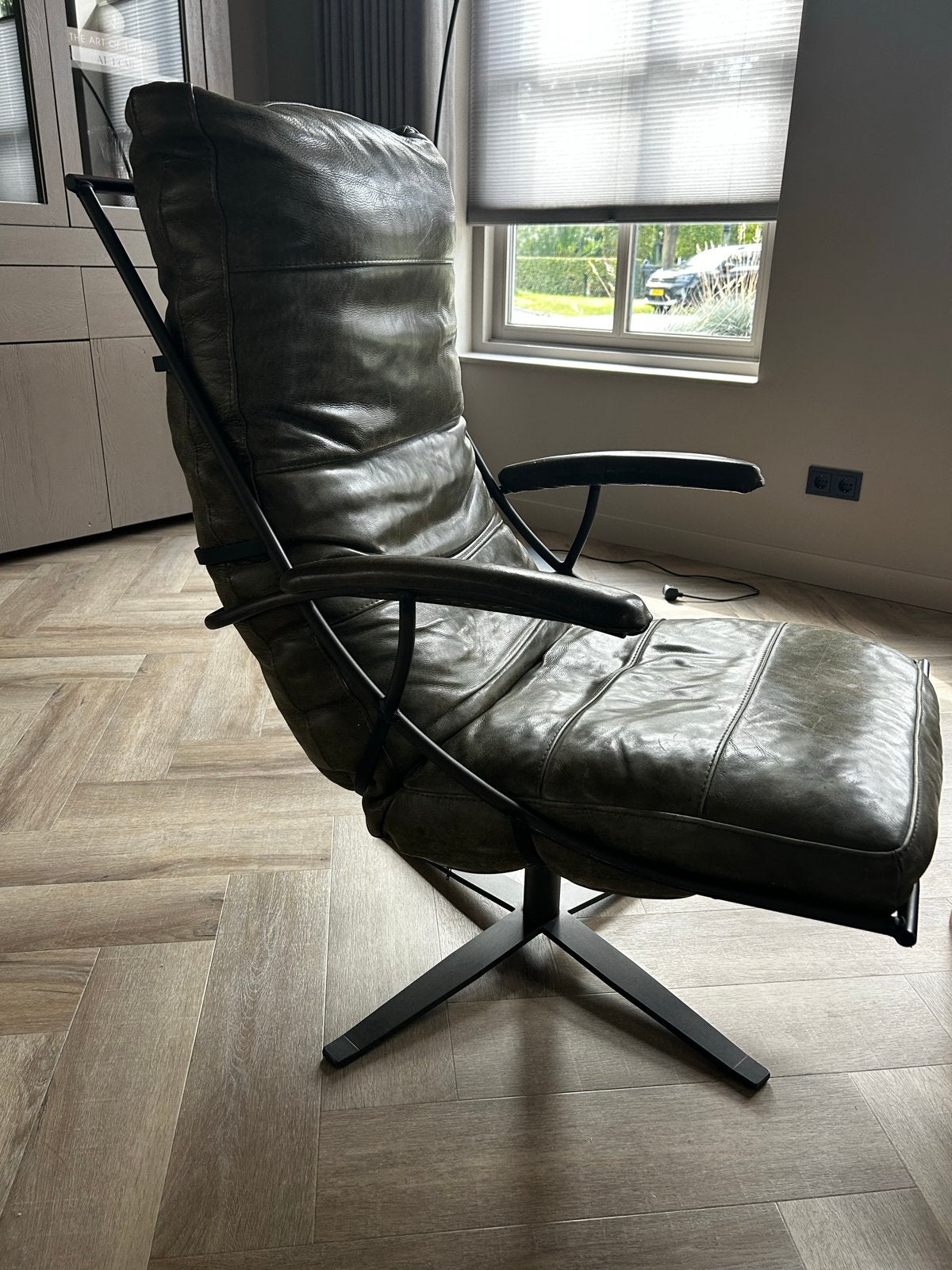 Comfortabele draaibare fauteuil van leer, Huis en Inrichting, Ophalen, Gebruikt, Overige kleuren, Leer