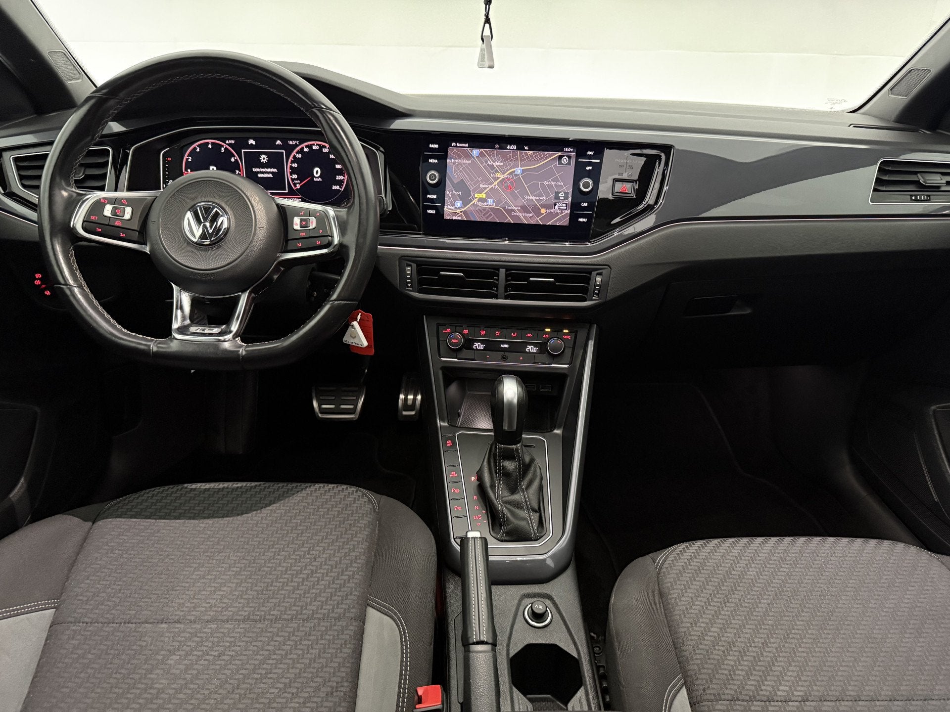 Volkswagen Polo 1.0 TSI R-line | Pano | Virtual | Carplay |, Stof, Gebruikt, Euro 6, Blauw