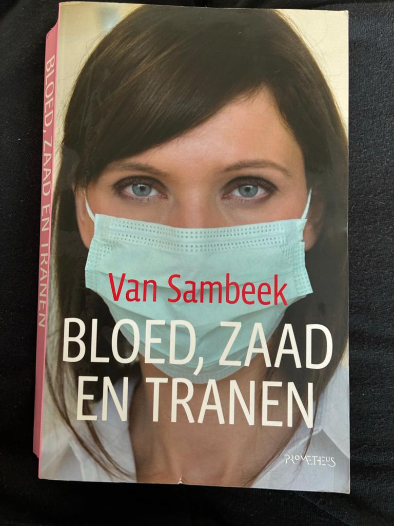 Bloed, Zaad en Tranen - Van Sambeek (Doktersroman), Ophalen of Verzenden, Zo goed als nieuw, Europa