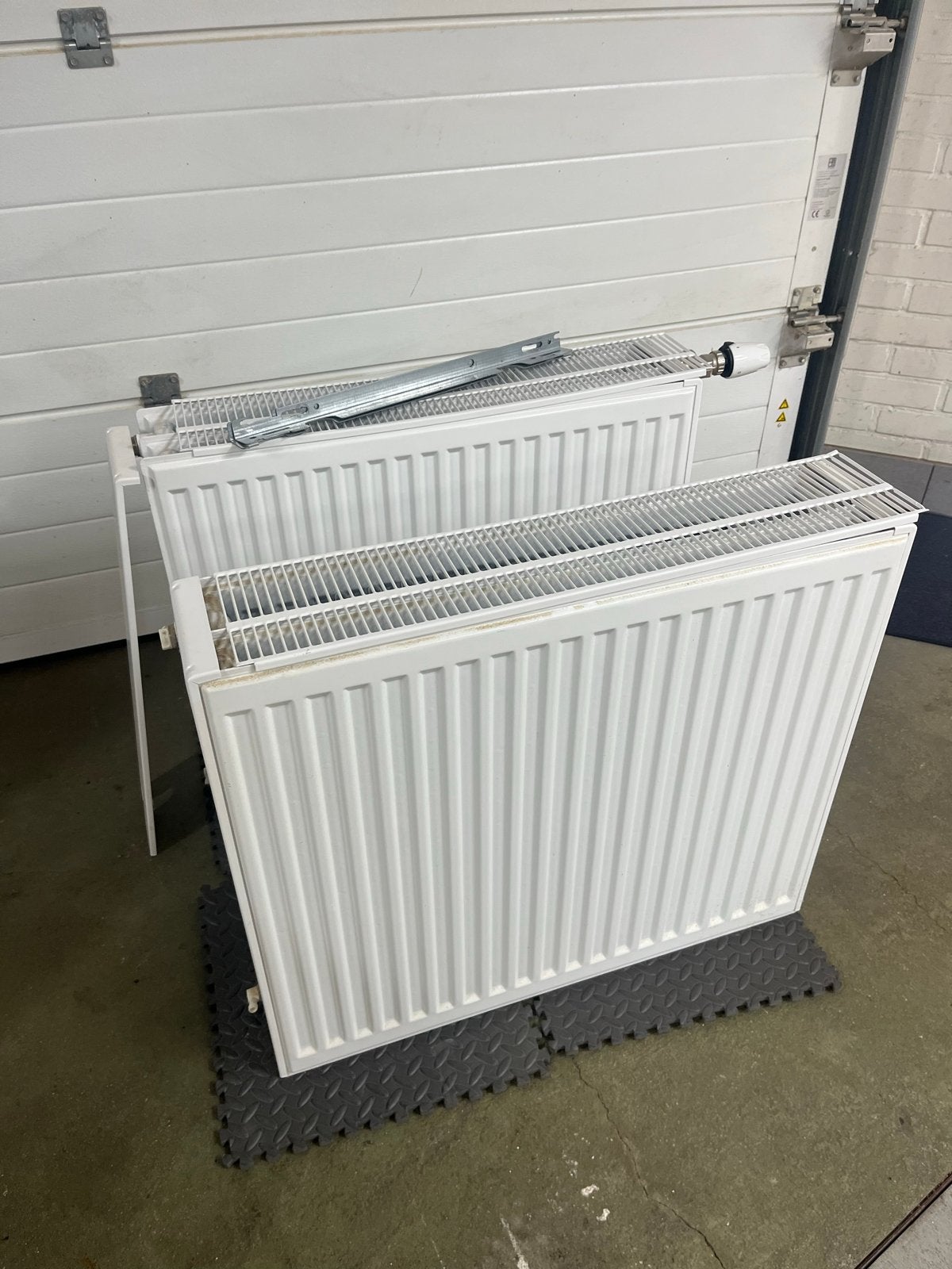 Thermrad compact-4 plus, Ophalen, 30 tot 80 cm, Gebruikt, Radiator