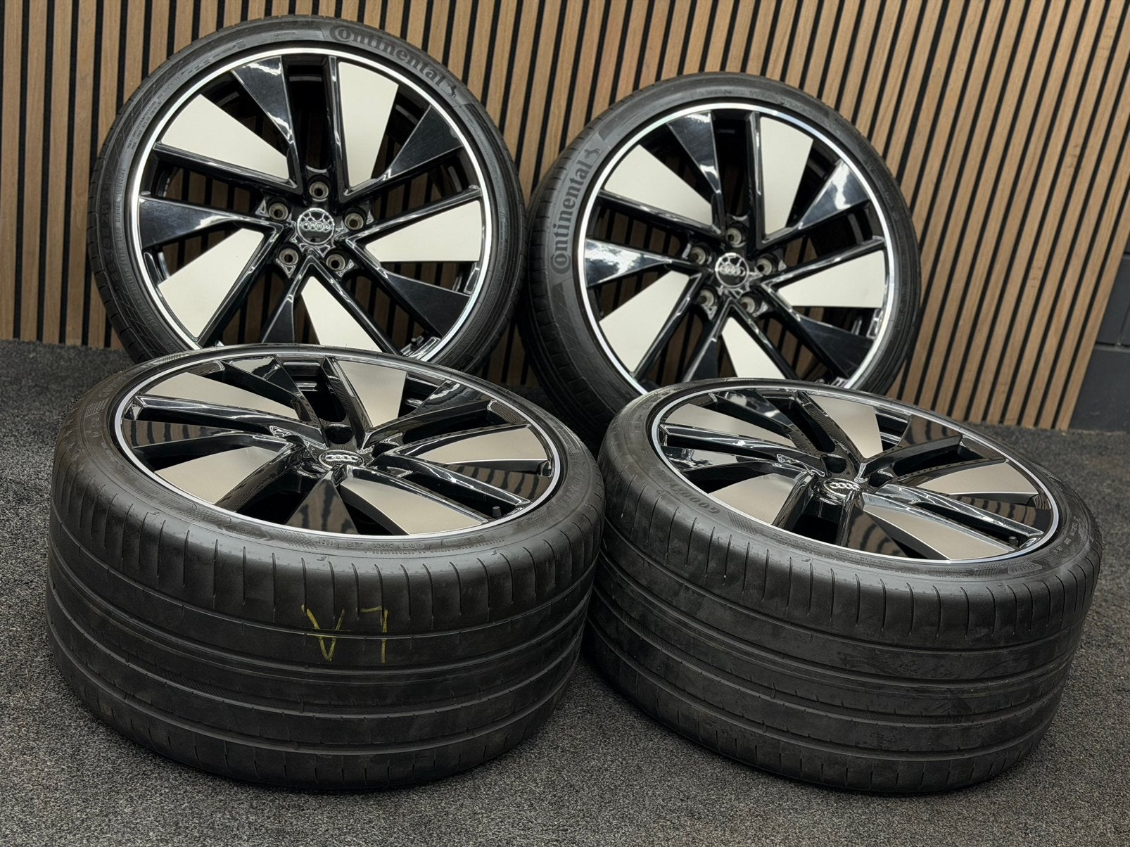 Originele 21 inch Audi E-Tron GT RS 5x130 TPMS Zomerbanden, Ophalen, Banden en Velgen, 21 inch, .