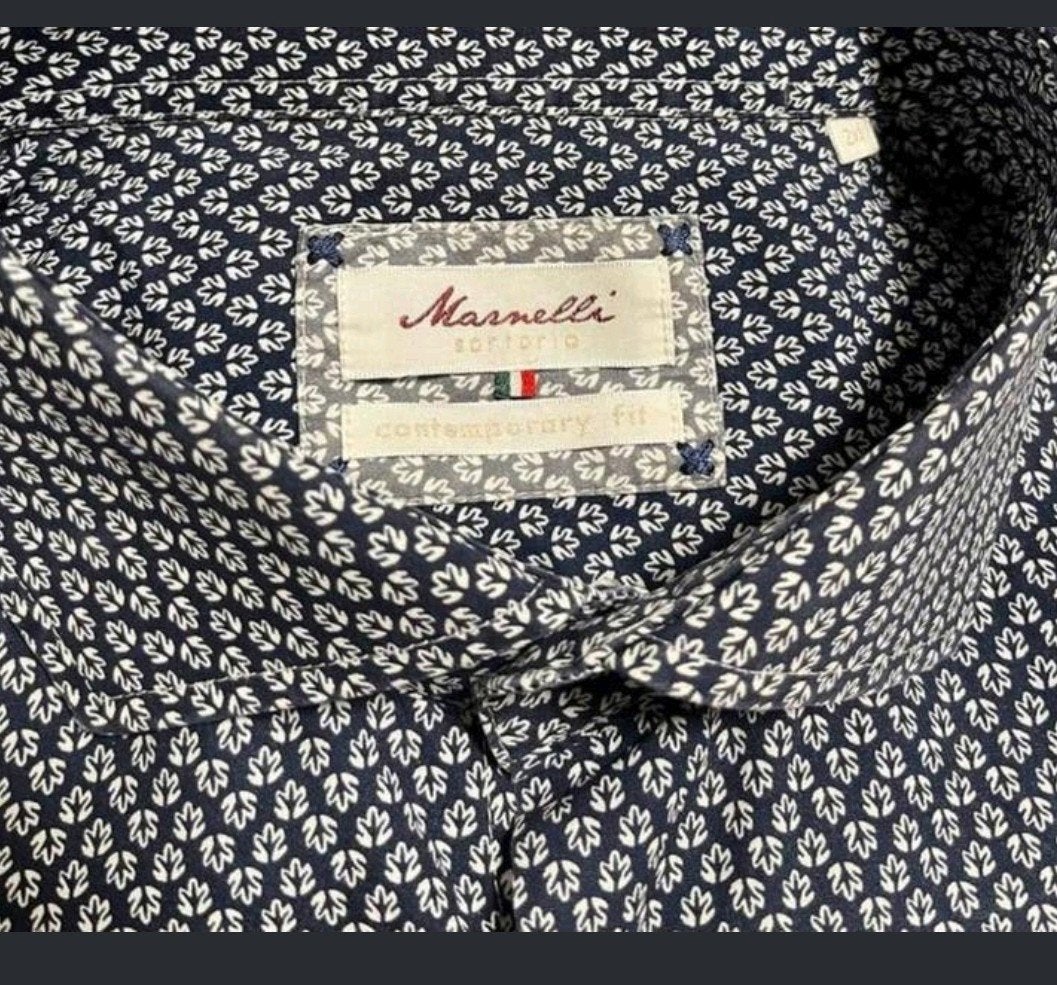 Mooie Marnelli
Overhemd donkerblauw met wit
Maat xxl, Ophalen of Verzenden, Zo goed als nieuw, Blauw, Overige halswijdtes