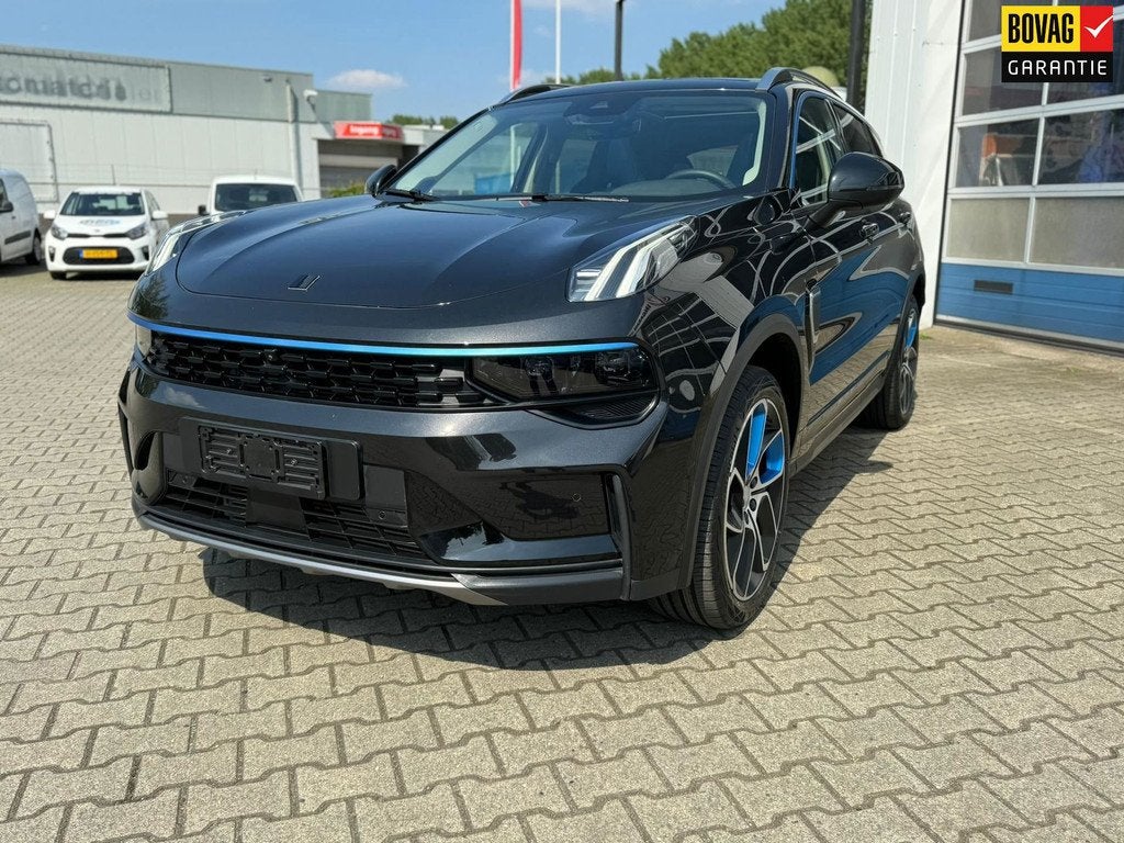 Lynk & Co 01 1.5 PHEV HYBRID 261 PK 6.6kw lader (BOVAG/RIJKL, 12 maanden, Stof, Gebruikt, Zwart
