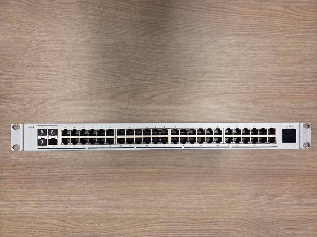 Ubiquiti UniFi USW-Pro-48 Managed Gigabit Switch, Computers en Software, Netwerk switches, Ophalen of Verzenden, Zo goed als nieuw