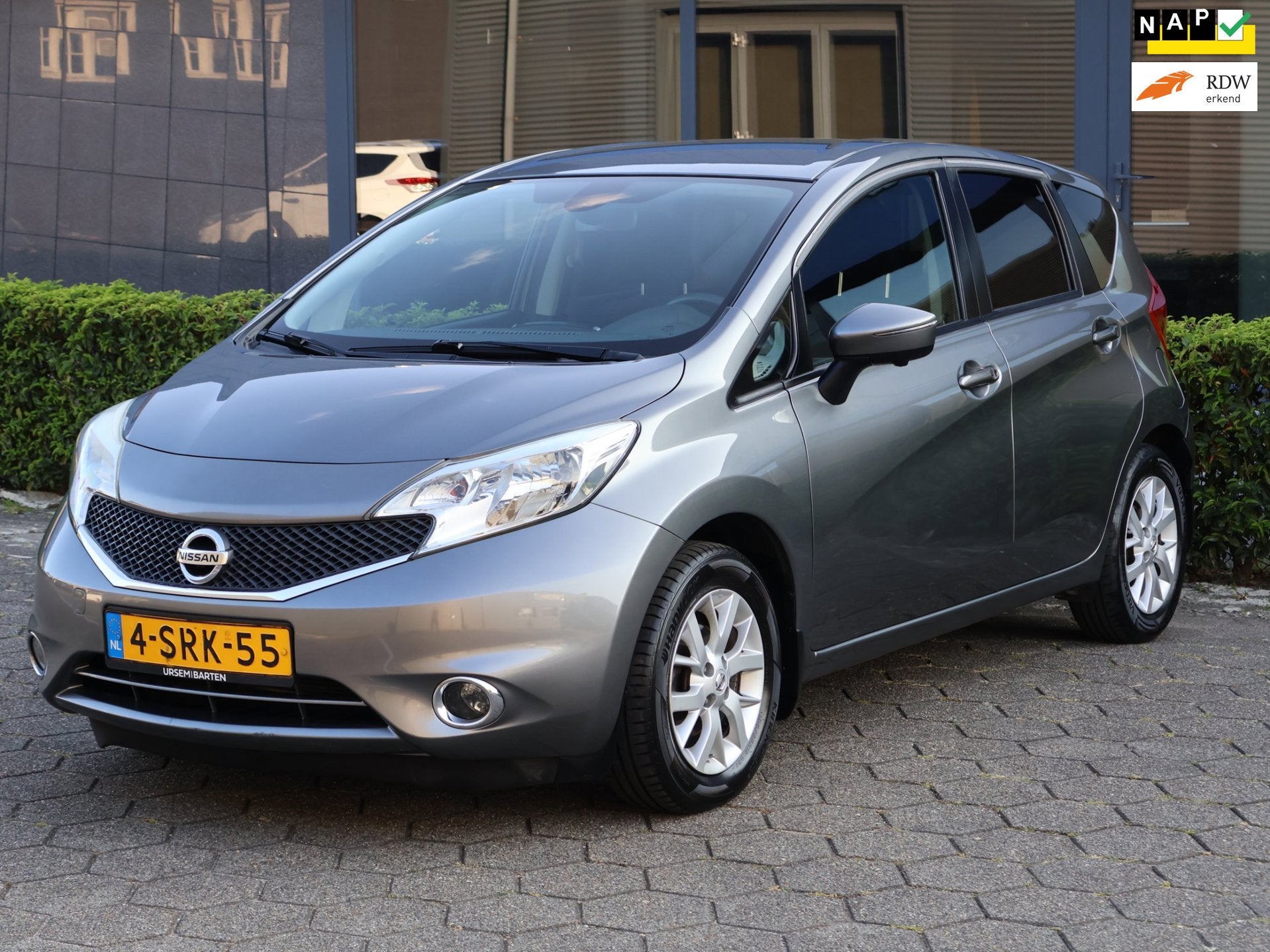 Nissan Note 1.2|360 Camera|Keyless|Cruise|Navi|Dode Hoek Sen, Auto's, Stof, Zwart, 1198 cc, Bedrijf
