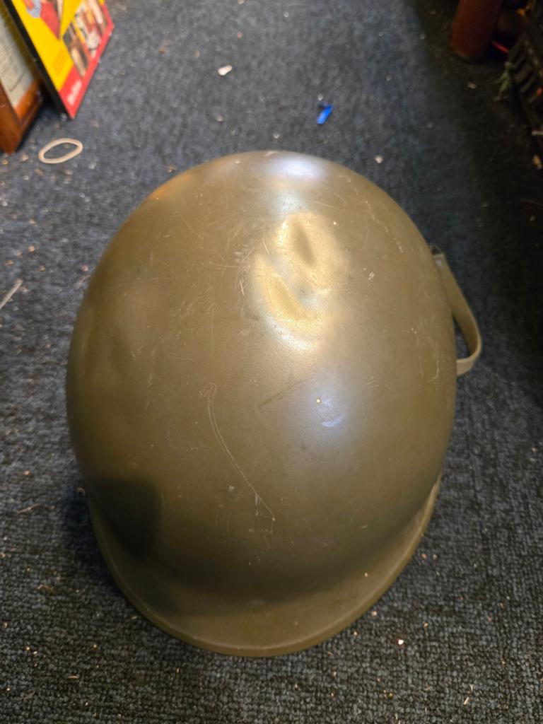Leger helm met binnenhelm, Ophalen of Verzenden, Landmacht, Nederland, Helm of Baret