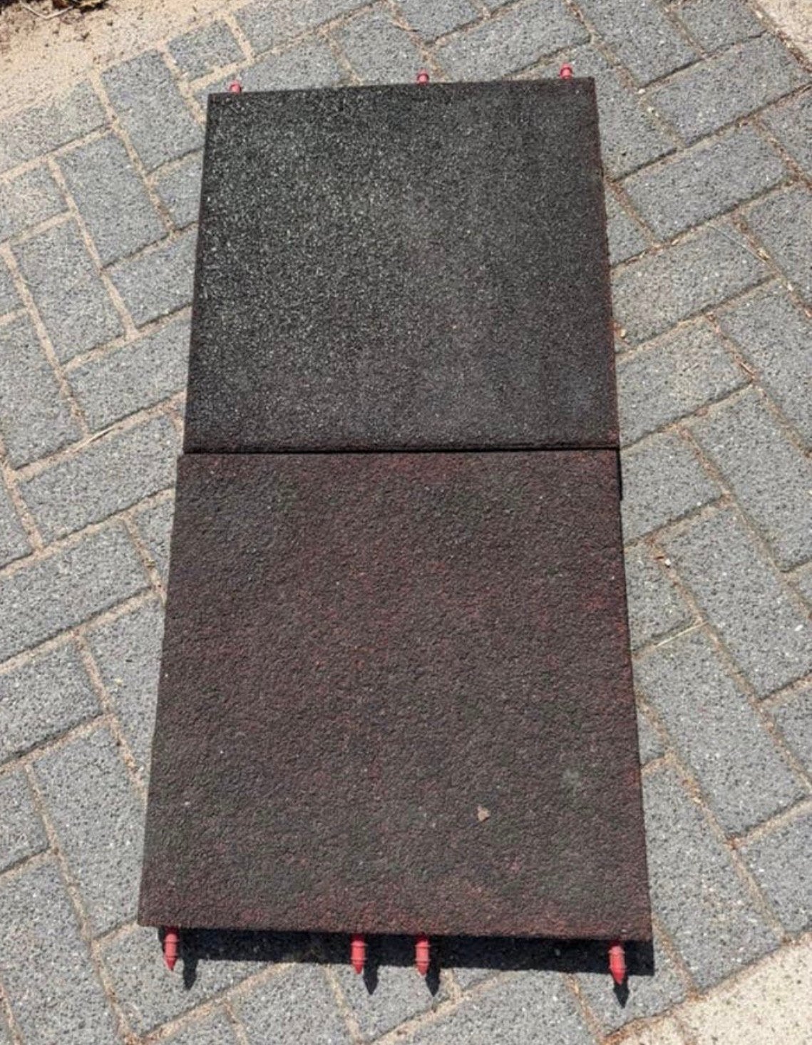 Rubberen tegels ca 50x50x6 speeltoestel zwembad stal ed 20m2, Ophalen, Gebruikt, Overige typen, Rubber