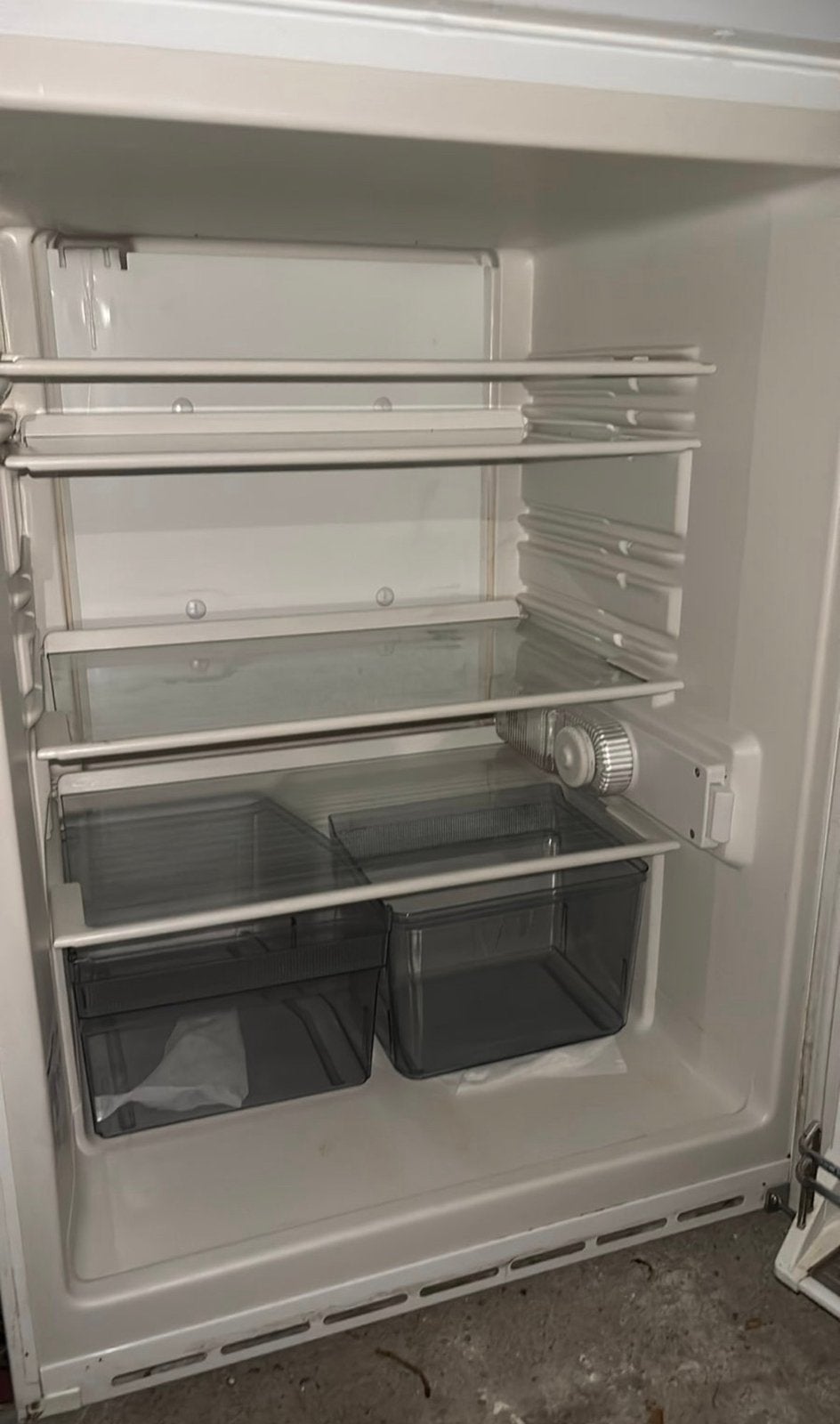 Miele koelkast K1320-s6 tafelmodel. Stil en betrouwbaar, 100 tot 150 liter, 45 tot 60 cm, Ophalen, 85 tot 120 cm