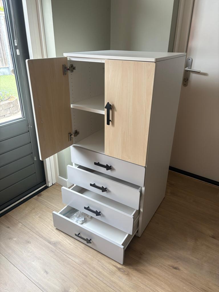 IKEA Smastad opbergkast kinderkast 66x57x123cm, Kinderen en Baby's, Kinderkamer | Commodes en Kasten, Ophalen, 50 tot 70 cm, 105 cm of meer