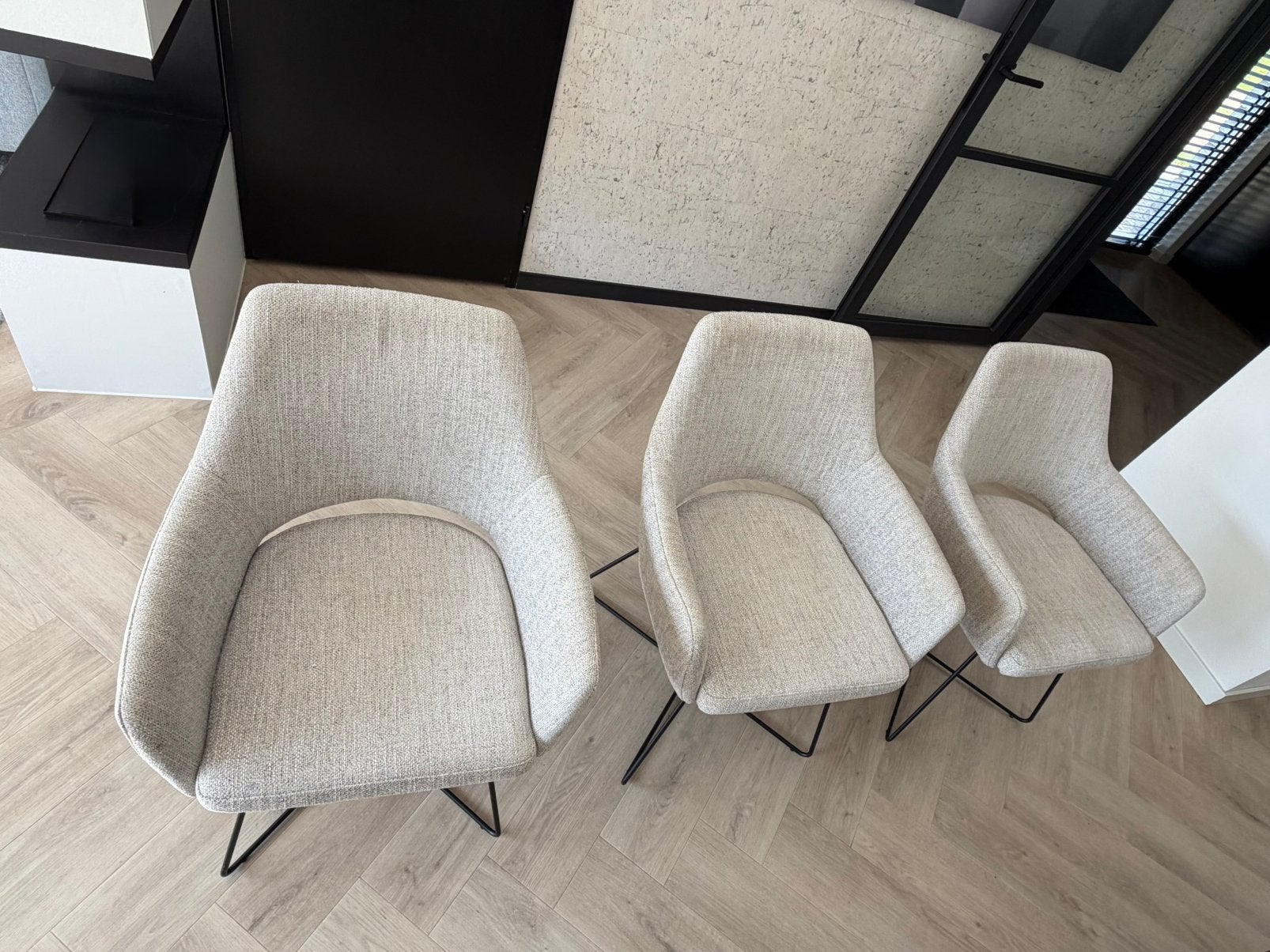 3 mooie grijze eetkamerstoelen, Huis en Inrichting, Ophalen, Gebruikt, Drie, Stof