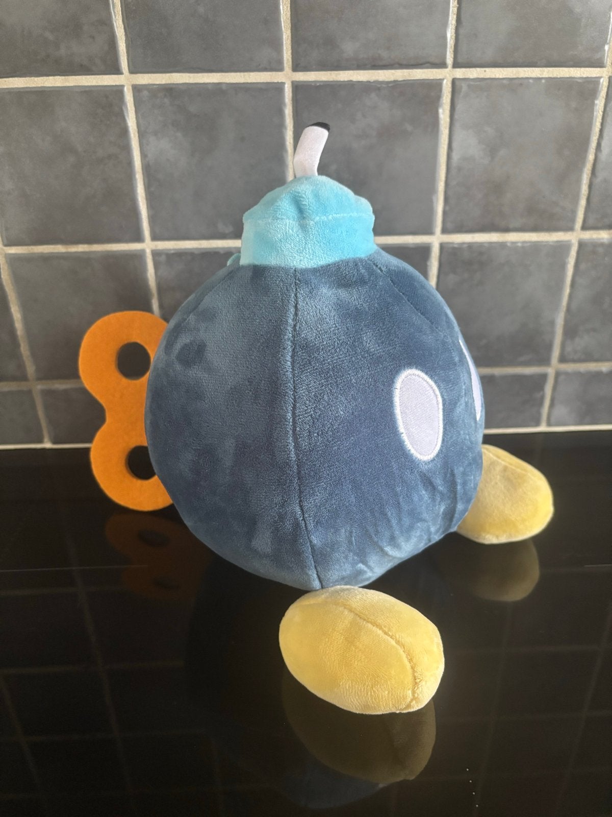 Mario Kart Bob-omb knuffel - Helemaal nieuw!, Overige typen, Nieuw, Zwart, Ophalen of Verzenden