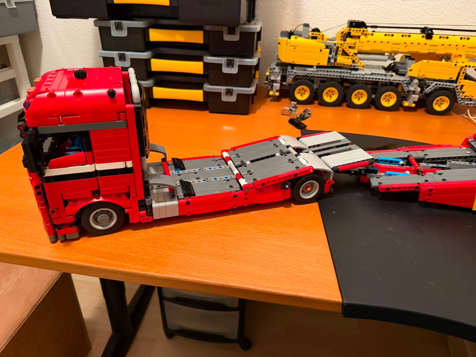 Lego technic moc vrachtwagen, Kinderen en Baby's, Speelgoed | Duplo en Lego, Ophalen, Zo goed als nieuw