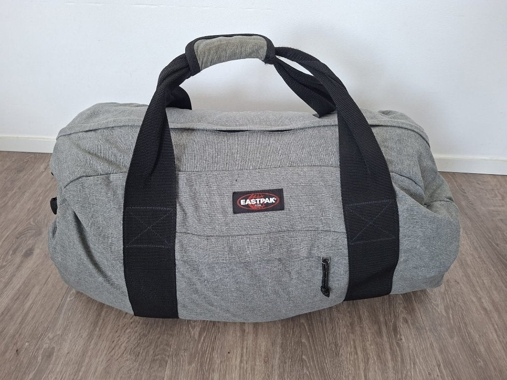 Eastpak Weekendtas / Reistas - Grijs, Ophalen, 30 cm of meer, Gebruikt, 60 tot 80 cm