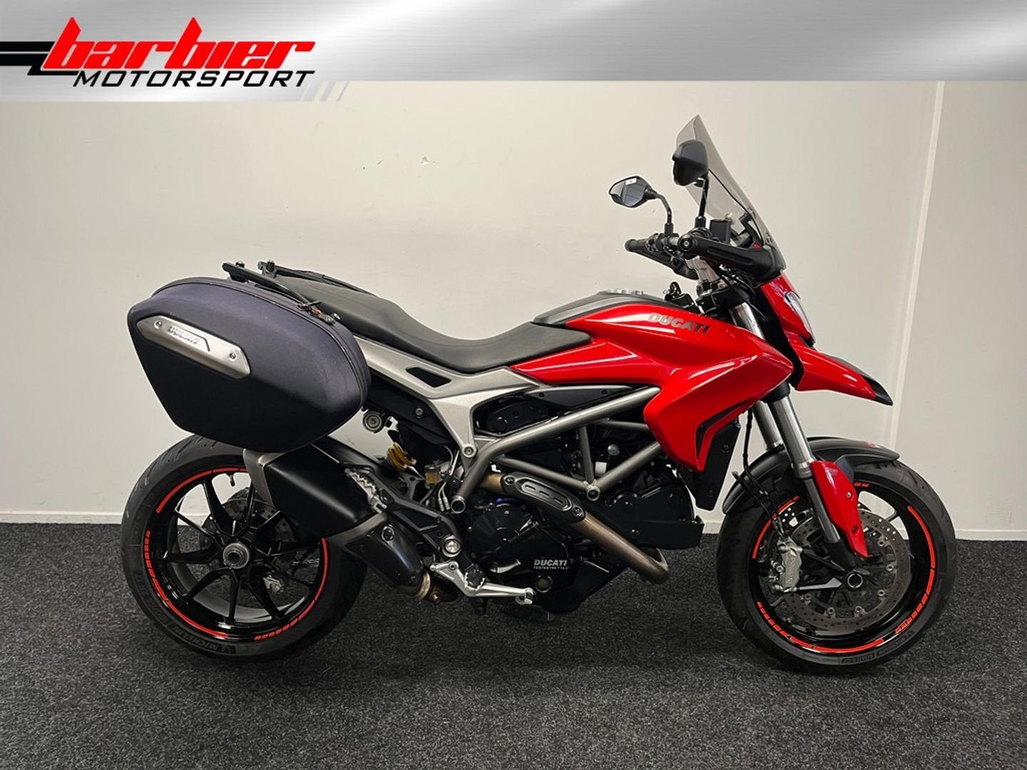 Ducati HYPERSTRADA LEASE VOORDELIG!, DUCATI, 2 cilinders, Motorrijbewijs A, Bedrijf