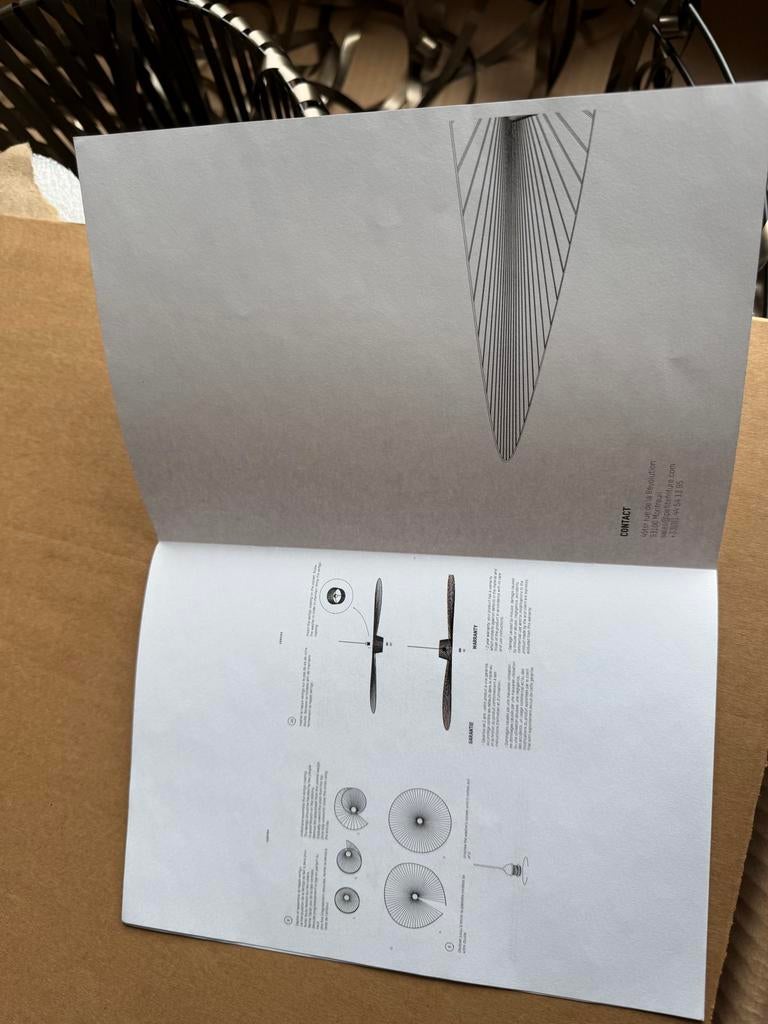 Petite Friture Vertigo Hanglamp 200 Nieuw, Huis en Inrichting, Lampen | Hanglampen, Ophalen of Verzenden, Nieuw, Metaal, Minder dan 50 cm