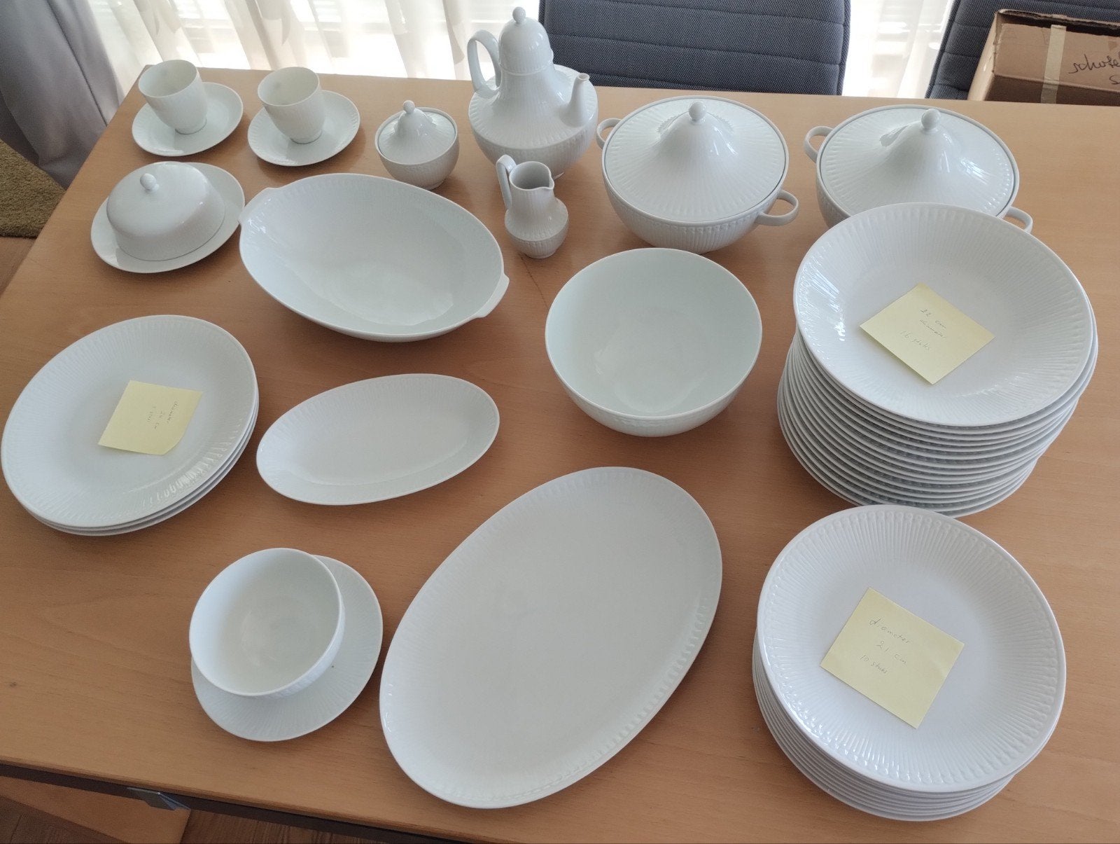Servies Hutschenreuther Lorenz porcelein elite wit- Puntgaaf, Antiek en Kunst, Ophalen