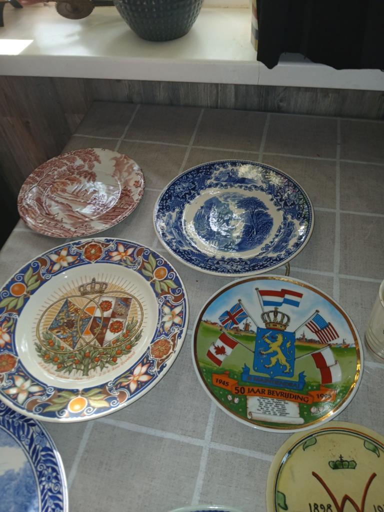 Oud porselein., Ophalen