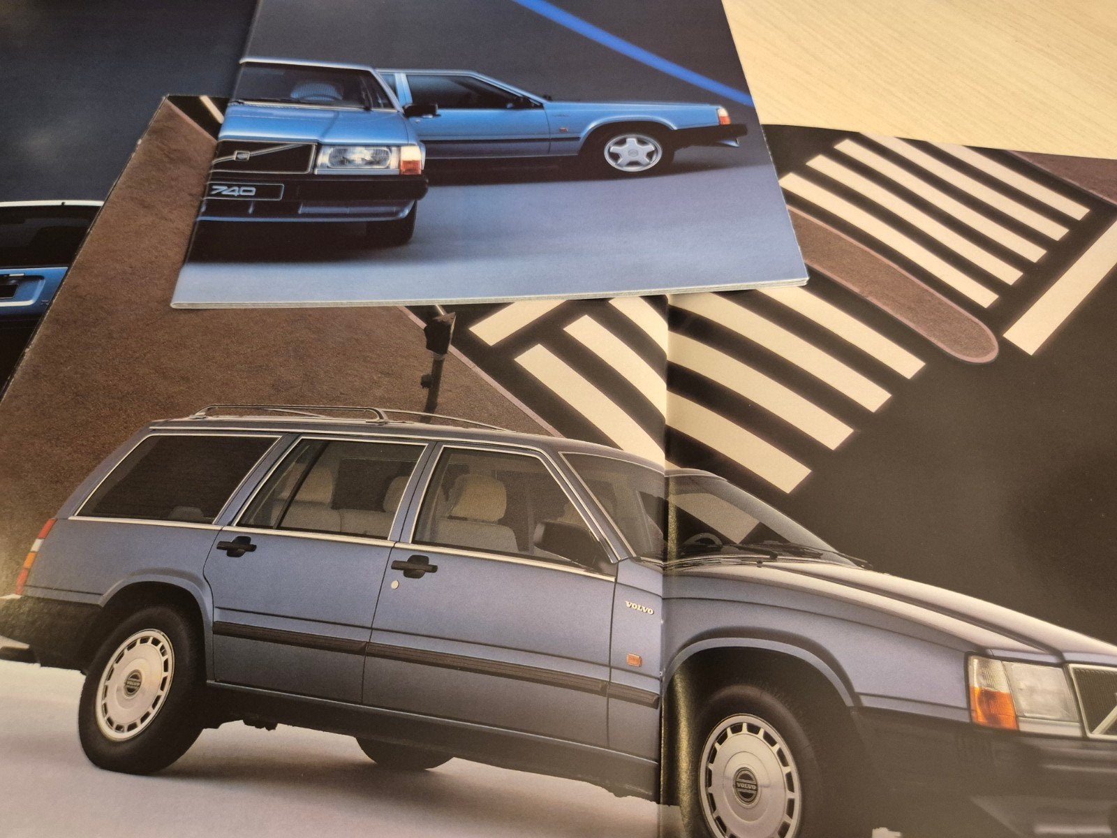 Volvo 740 folder izgst óók kleuren en bekleding 740 Estate, Ophalen of Verzenden, Zo goed als nieuw, Volvo