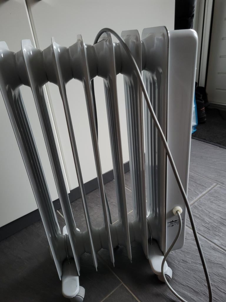 Elektrische olieradiator - Draagbare verwarming, Ophalen, 30 tot 80 cm, Radiator, Minder dan 60 cm