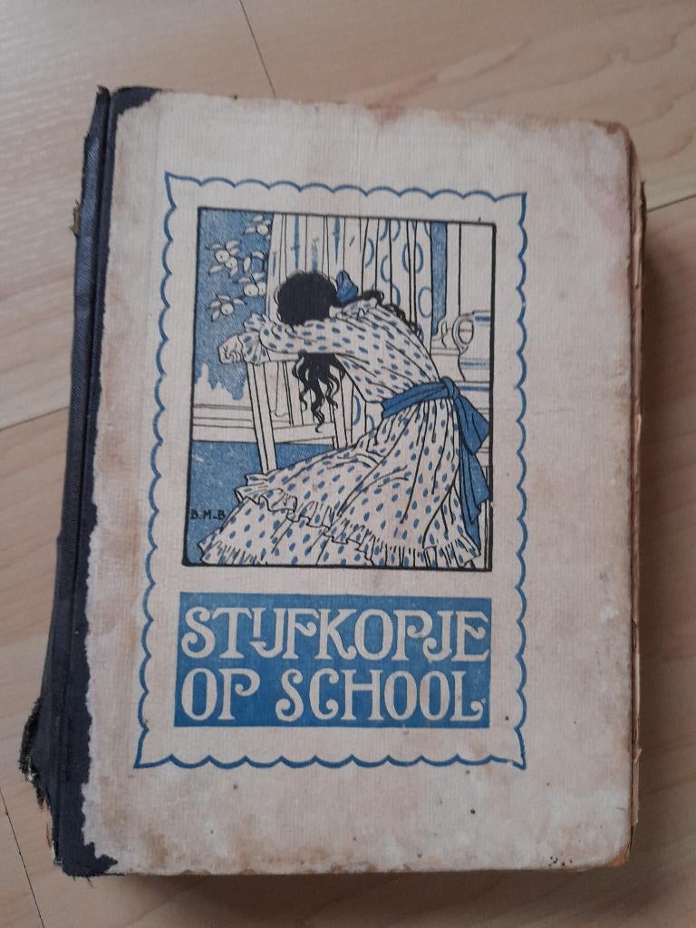 STIJFKOPJE OP SCHOOL door Emmy von Rhoden, Boeken, Ophalen of Verzenden, Gelezen