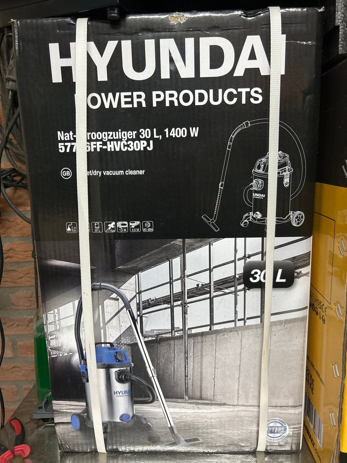 Hyundai Nat-/Droogzuiger 30L, 1400W - Nieuw in doos, Ophalen, Inclusief accessoires, Nieuw, Waterstofzuiger
