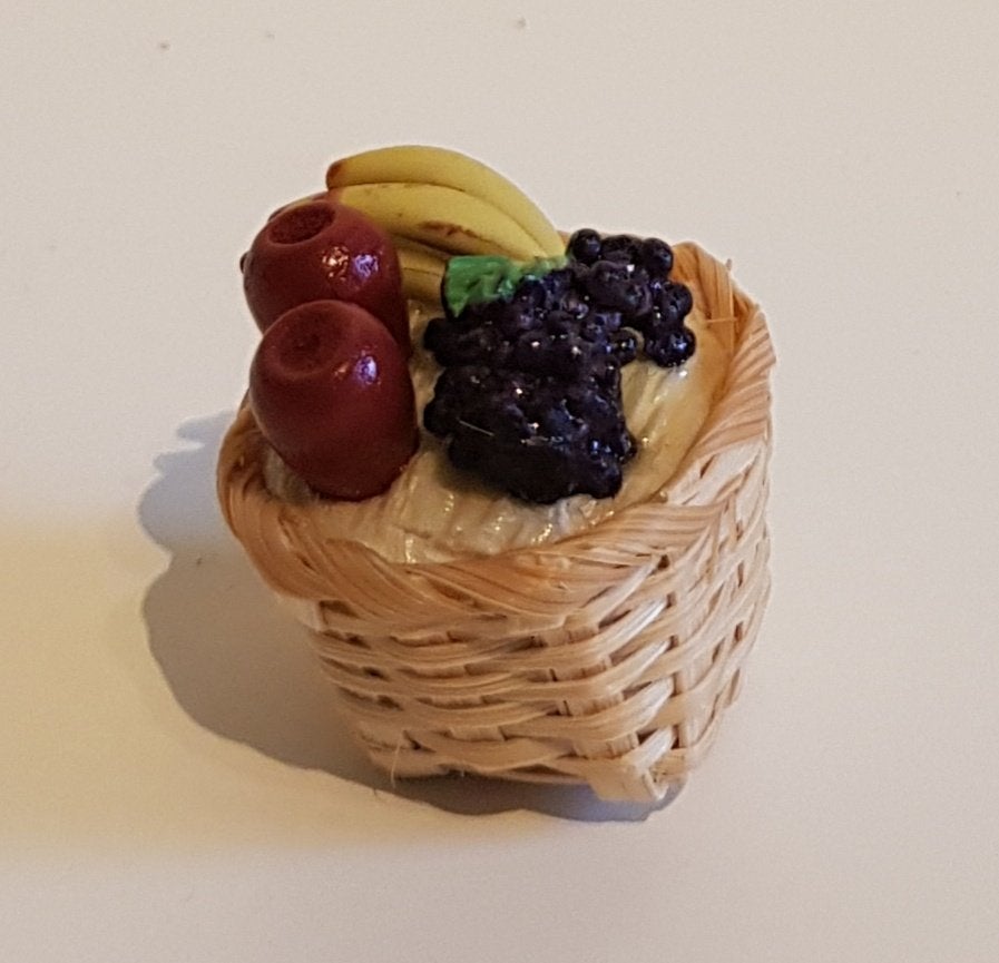 Miniatuur fruitmandje voor poppenhuis, Verzenden, Gebruikt, Decoratie