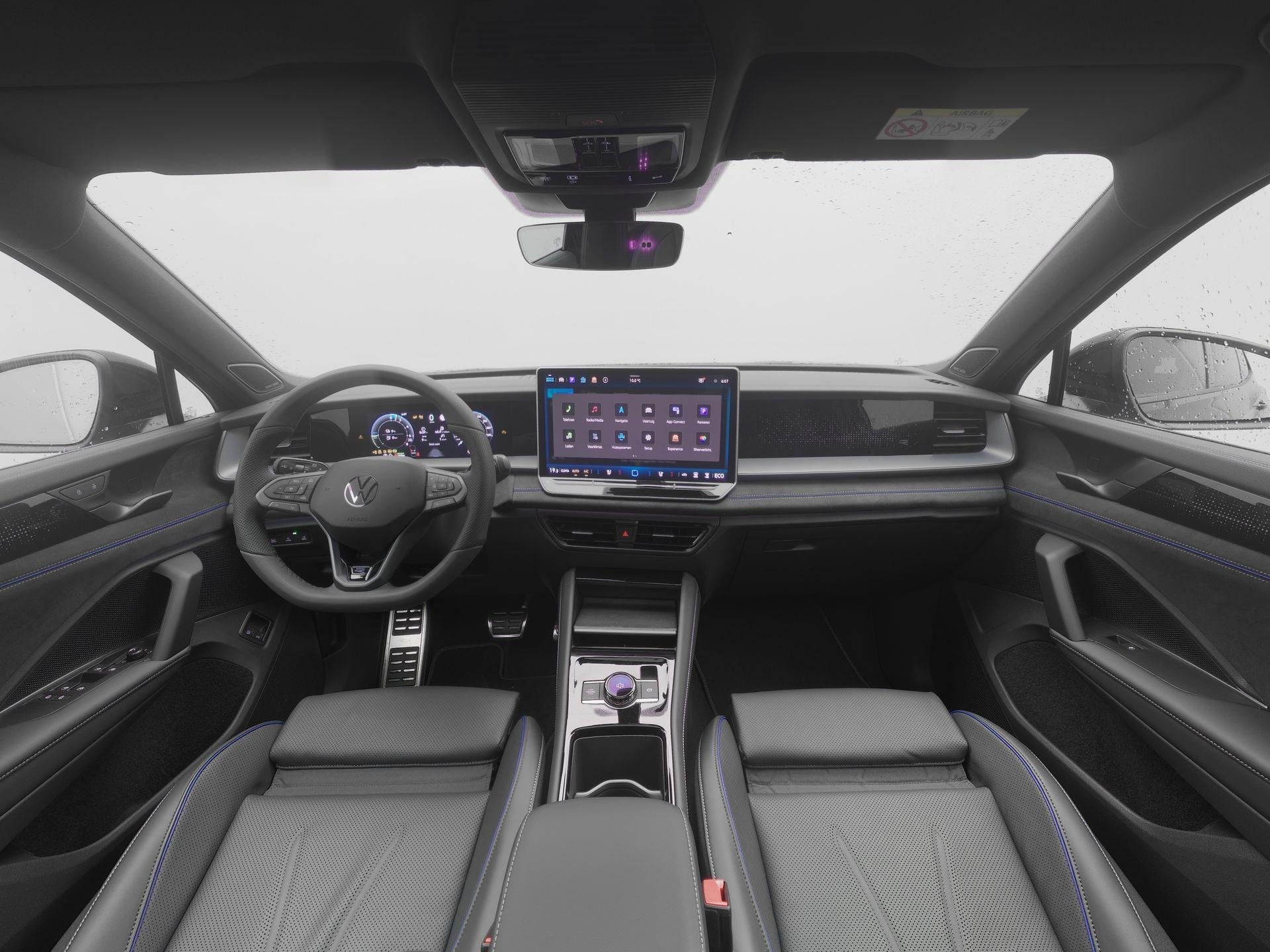 Volkswagen Tayron R-Line Edition 1.5 eHybrid 204 PK | Panora, Auto's, Volkswagen, 4 cilinders, Zwart, Bedrijf, Nieuw