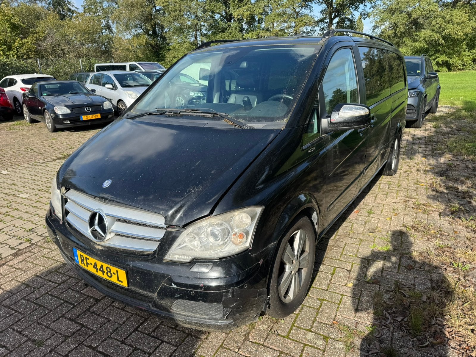 Mercedes-Benz Viano 3.0 CDI AUT 2011 Zwart, Auto's, Automaat, Euro 5, 2000 kg, Leder