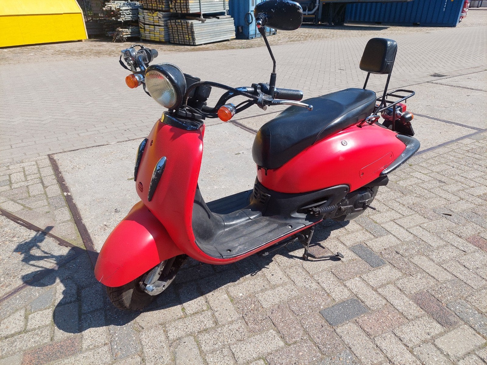 Benzhou Yiying 25 sixties scooter - Rood, Fietsen en Brommers, Gebruikt, Benzine, Ophalen, Overige merken