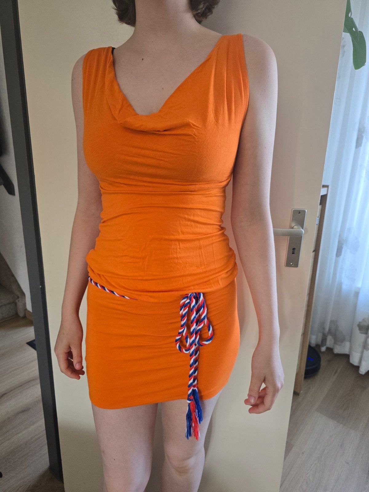 Oranje Bavaria jurkje met strik.(Dutchy Dress), Maat 38/40 (M), Oranje, Ophalen of Verzenden, Zo goed als nieuw