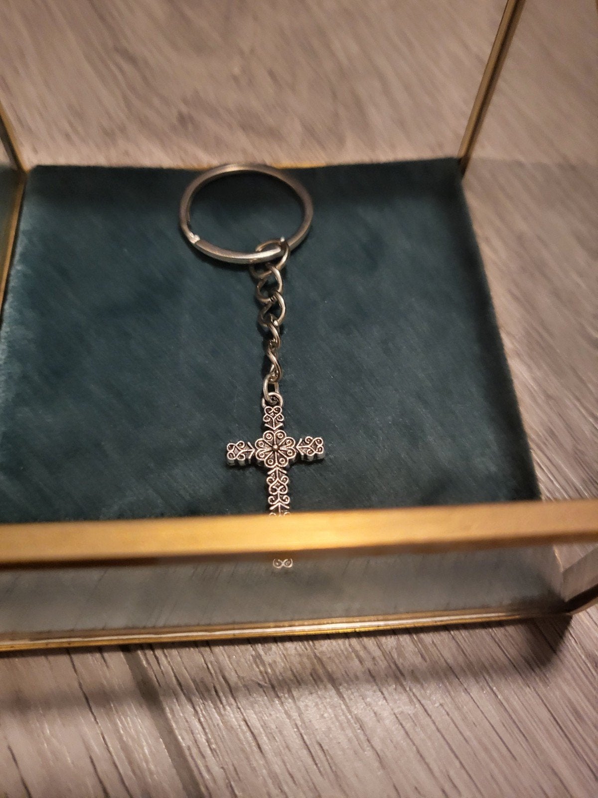 Sleutelhanger met kruisje - Nieuw, Ophalen of Verzenden, Nieuw, Overige typen