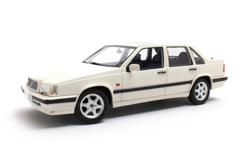 Volvo 850 GLT Limousine Polar Wit 1991 Cult Models CML171-3, Overige merken, Auto, Nieuw, Minichamps GmbH & Co. KG Postfach 500505 info@minichamps.de