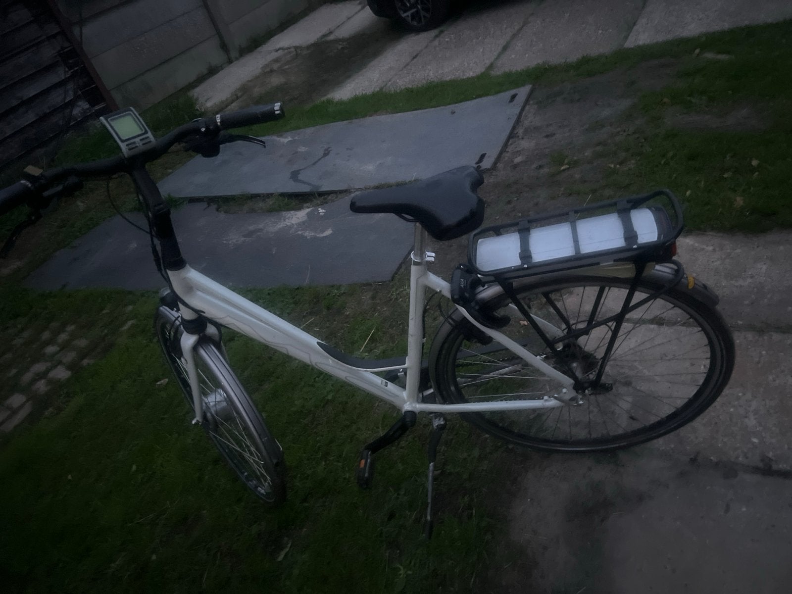 Grijze elektrische fiets - defect, Ophalen, Gebruikt