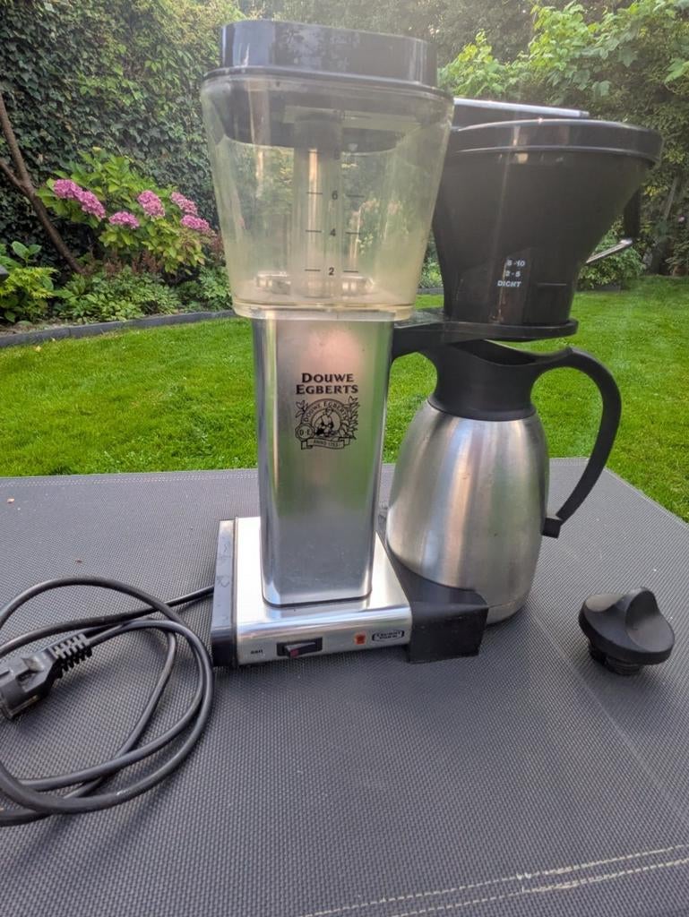 Douwe Egberts Koffiezetapparaat met Thermoskan, Ophalen, Gebruikt, Koffiemachine, Gemalen koffie