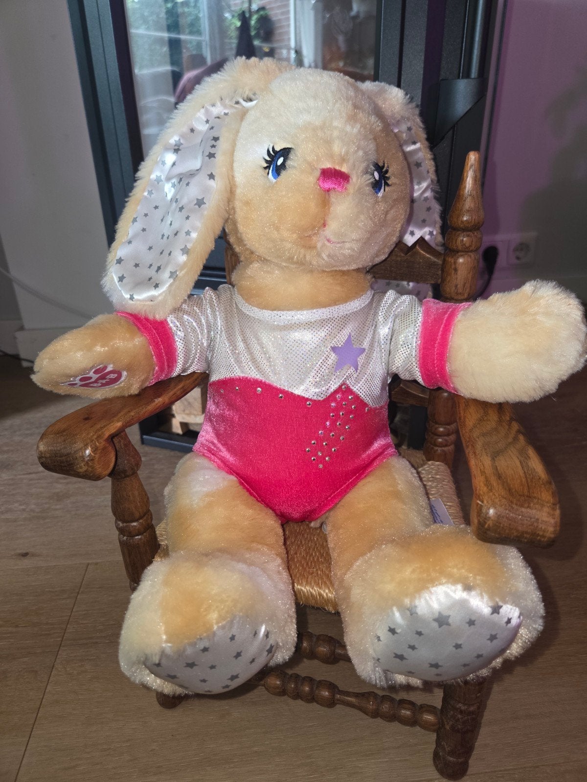 Build-A-Bear "More Moves Bunny" - met turn outfit, Kinderen en Baby's, Konijn, Ophalen of Verzenden, Zo goed als nieuw, Build a Bear